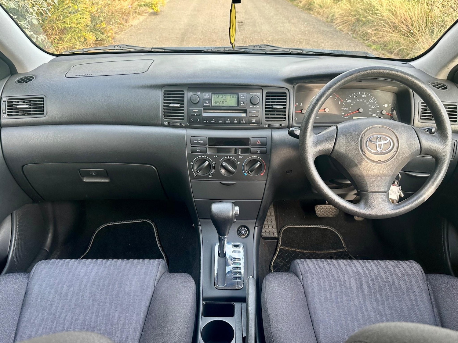 Used Toyota Corolla 2003 for sale - 76990266: Photo 51