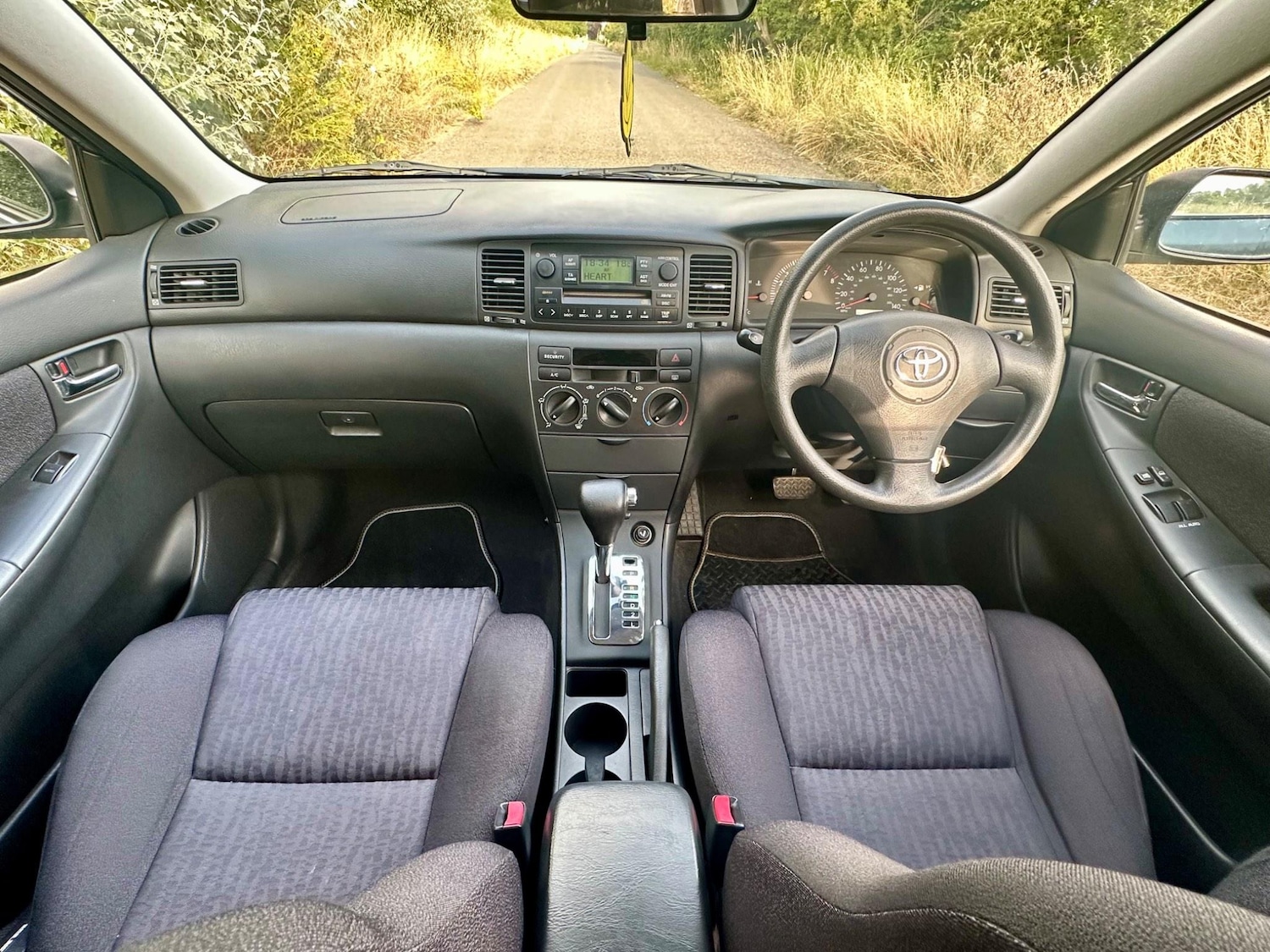 Used Toyota Corolla 2003 for sale - 76990266: Photo 6