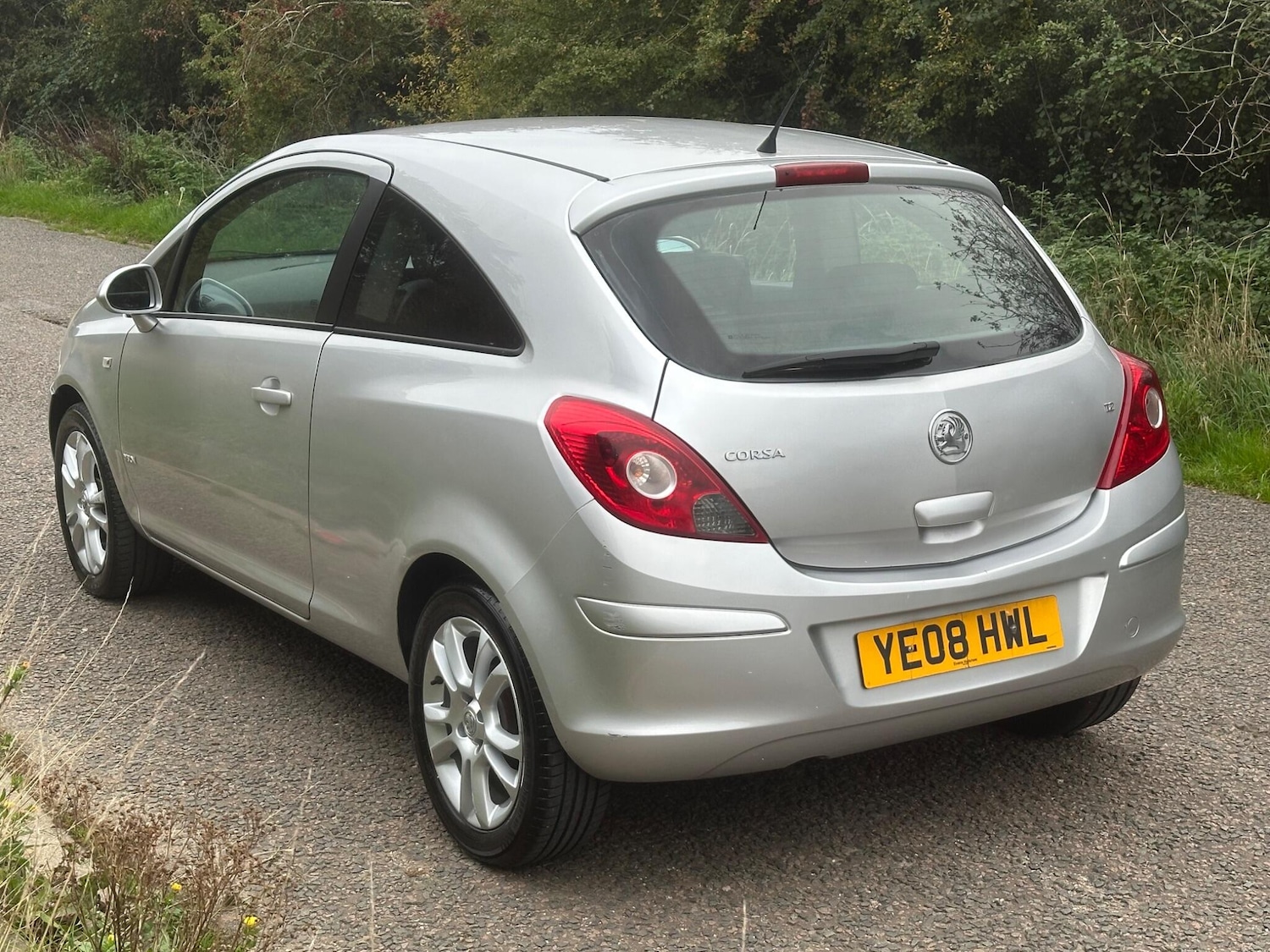 Used Vauxhall Corsa for sale - 76993595: Photo 2