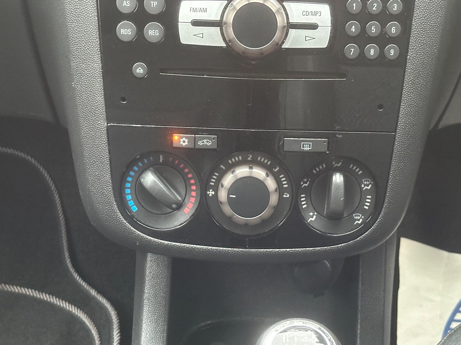 Used Vauxhall Corsa for sale - 76993595: Photo 24