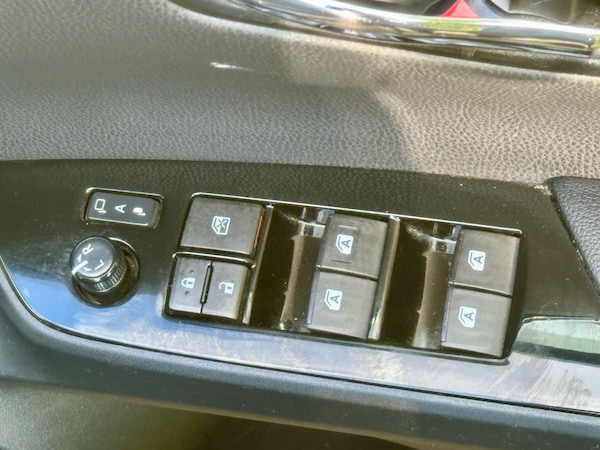 Used Toyota Prius 2017 for sale - 76295529: Photo 23