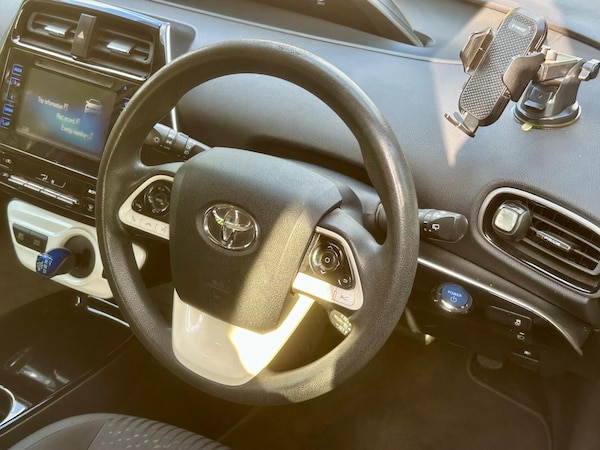 Used Toyota Prius 2017 for sale - 76295529: Photo 25