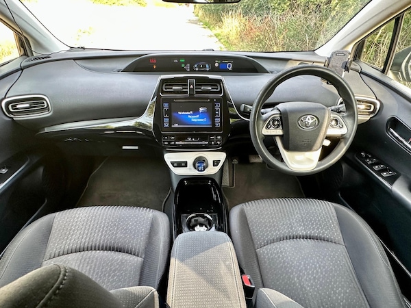 Used Toyota Prius 2017 for sale - 76295529: Photo 31