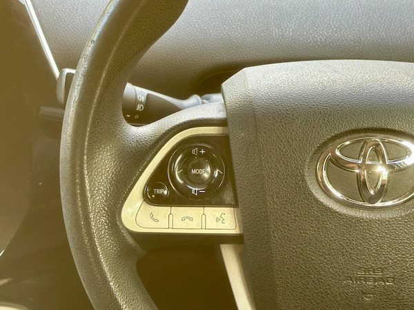 Used Toyota Prius 2017 for sale - 76295529: Photo 44