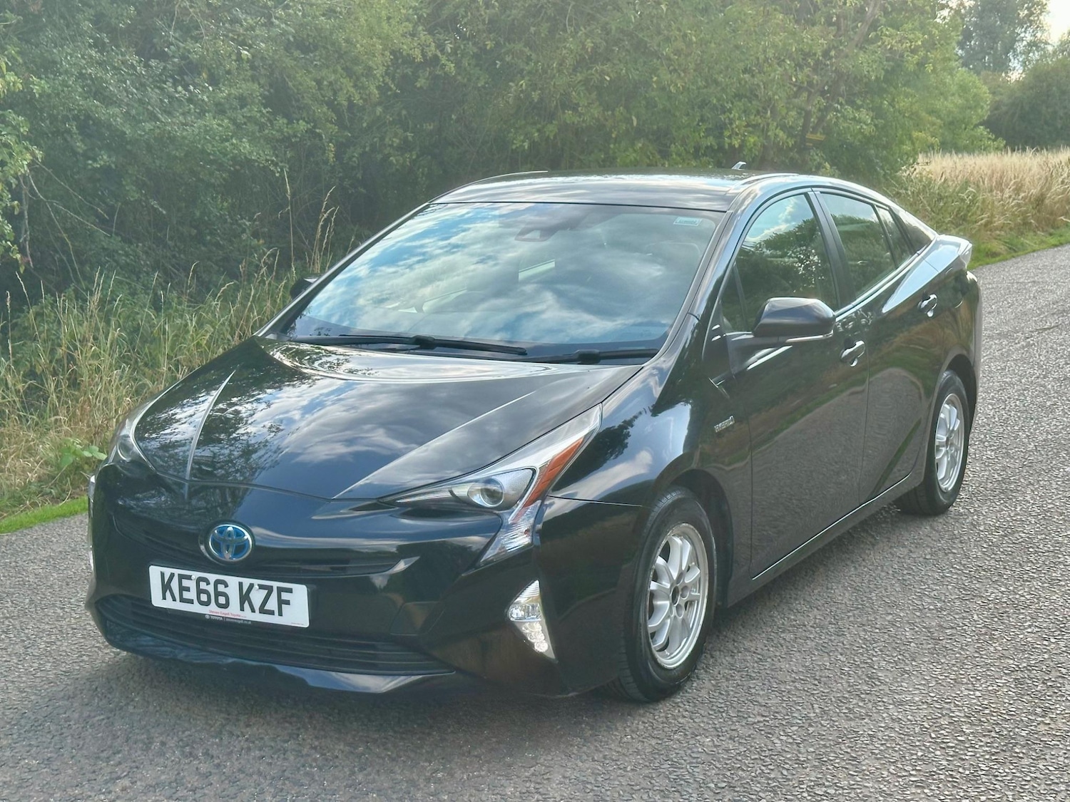 Used Toyota Prius 2017 for sale - 76295529: Photo 5
