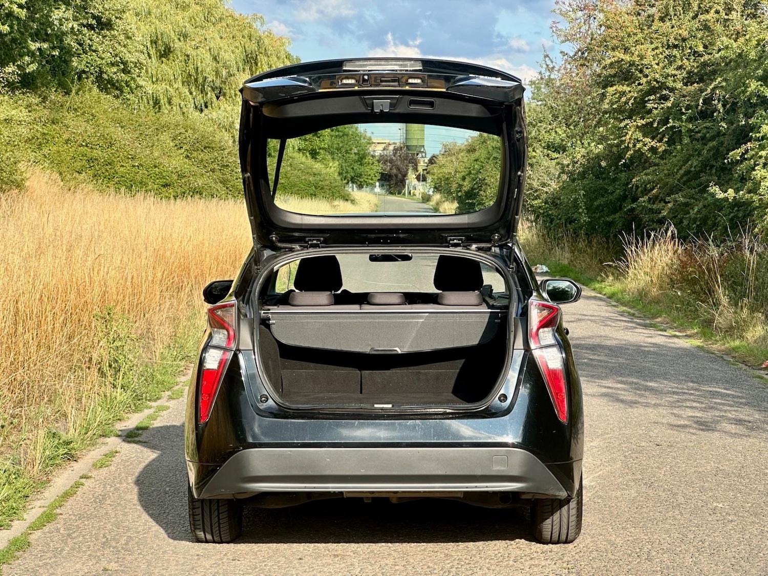 Used Toyota Prius 2017 for sale - 76295529: Photo 8