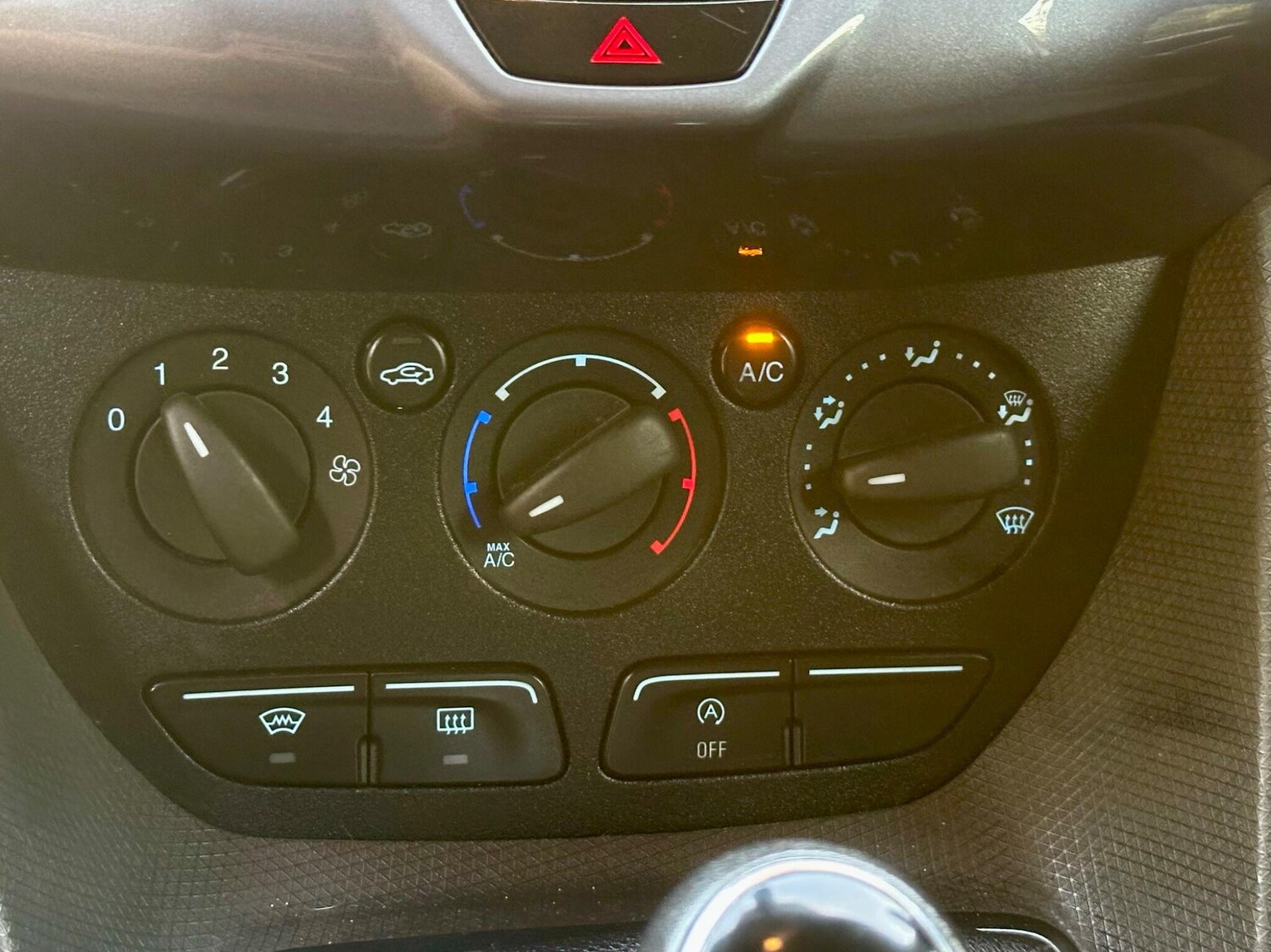 Used Ford Transit Connect 2018 for sale - 76295831: Photo 24