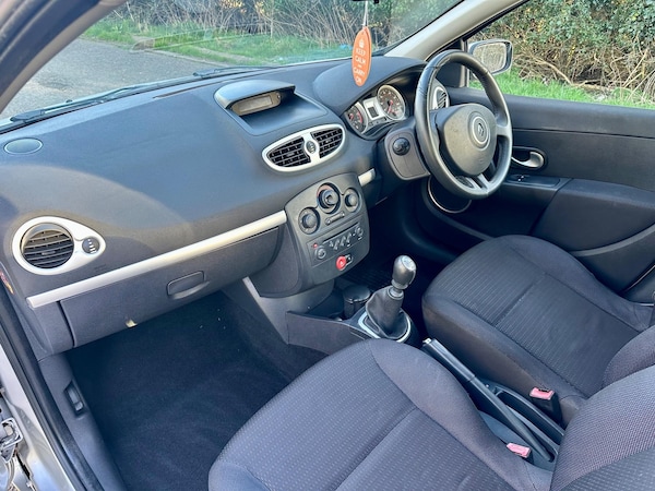 Used Renault Clio 2007 for sale - 76294981: Photo 19