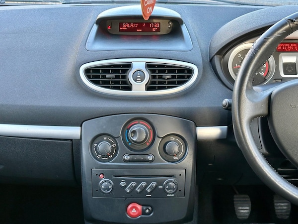 Used Renault Clio 2007 for sale - 76294981: Photo 25