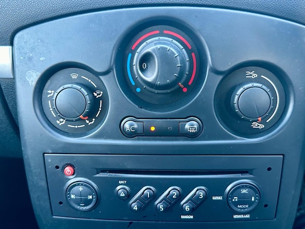 Used Renault Clio 2007 for sale - 76294981: Photo 26