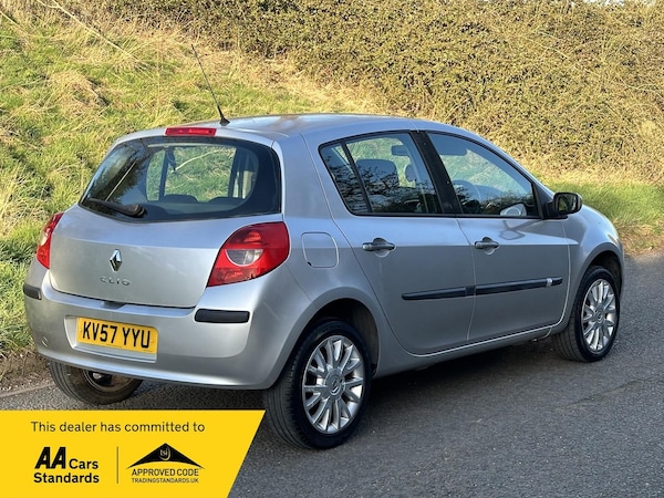 Used Renault Clio 2007 for sale - 76294981: Photo 2