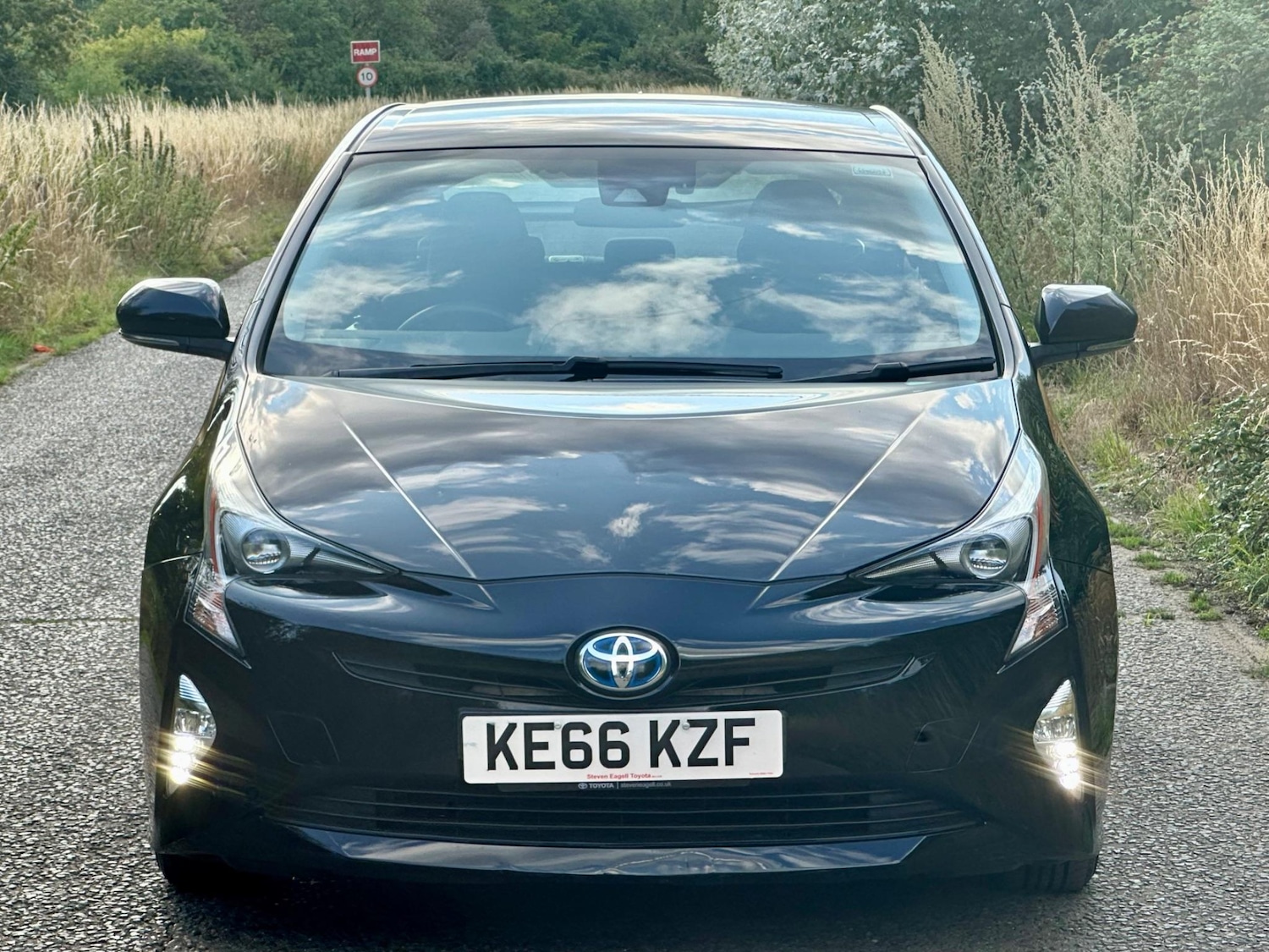 Used Toyota Prius for sale - 76994425: Photo 2