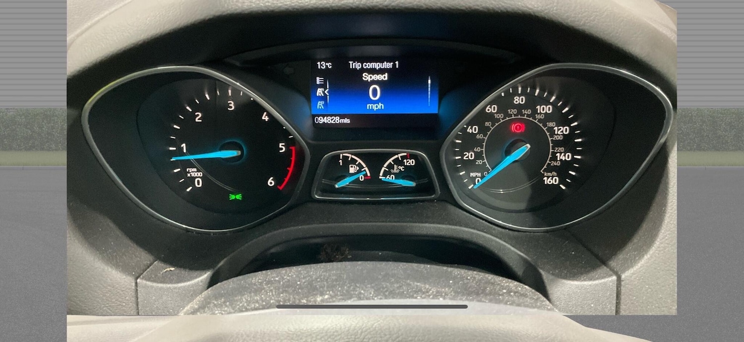 Used Ford Focus 2017 for sale - 76989576: Photo 9