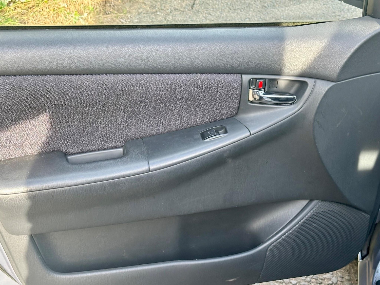 Used Toyota Corolla 2003 for sale - 76284227: Photo 34