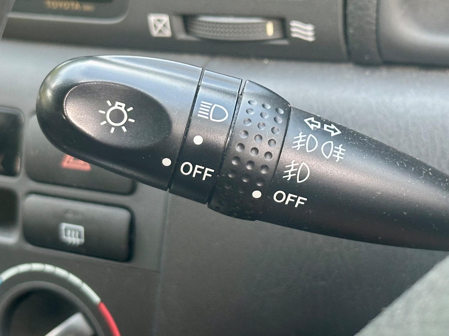 Used Toyota Corolla 2003 for sale - 76284227: Photo 57