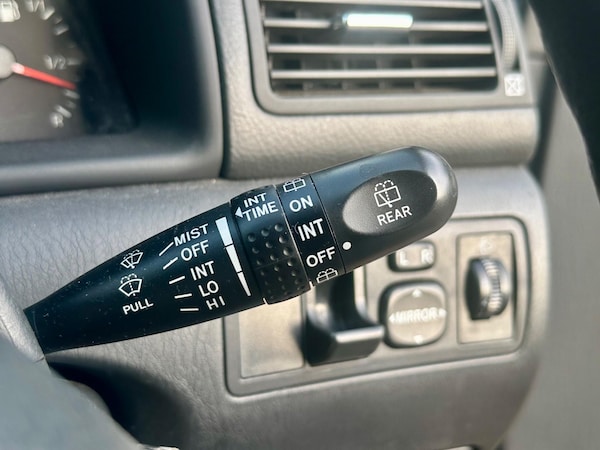 Used Toyota Corolla 2003 for sale - 76284227: Photo 58