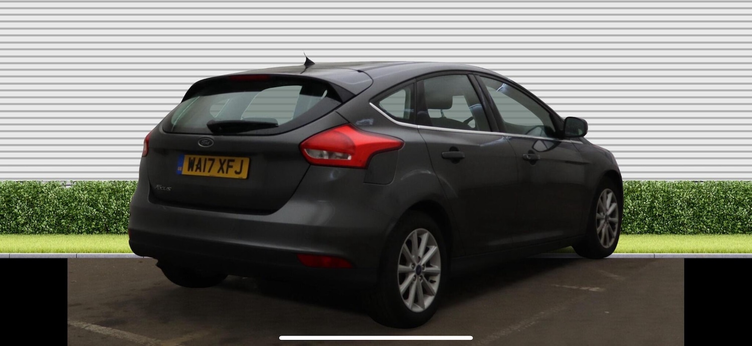 Used Ford Focus 2017 for sale - 76381179: Photo 3