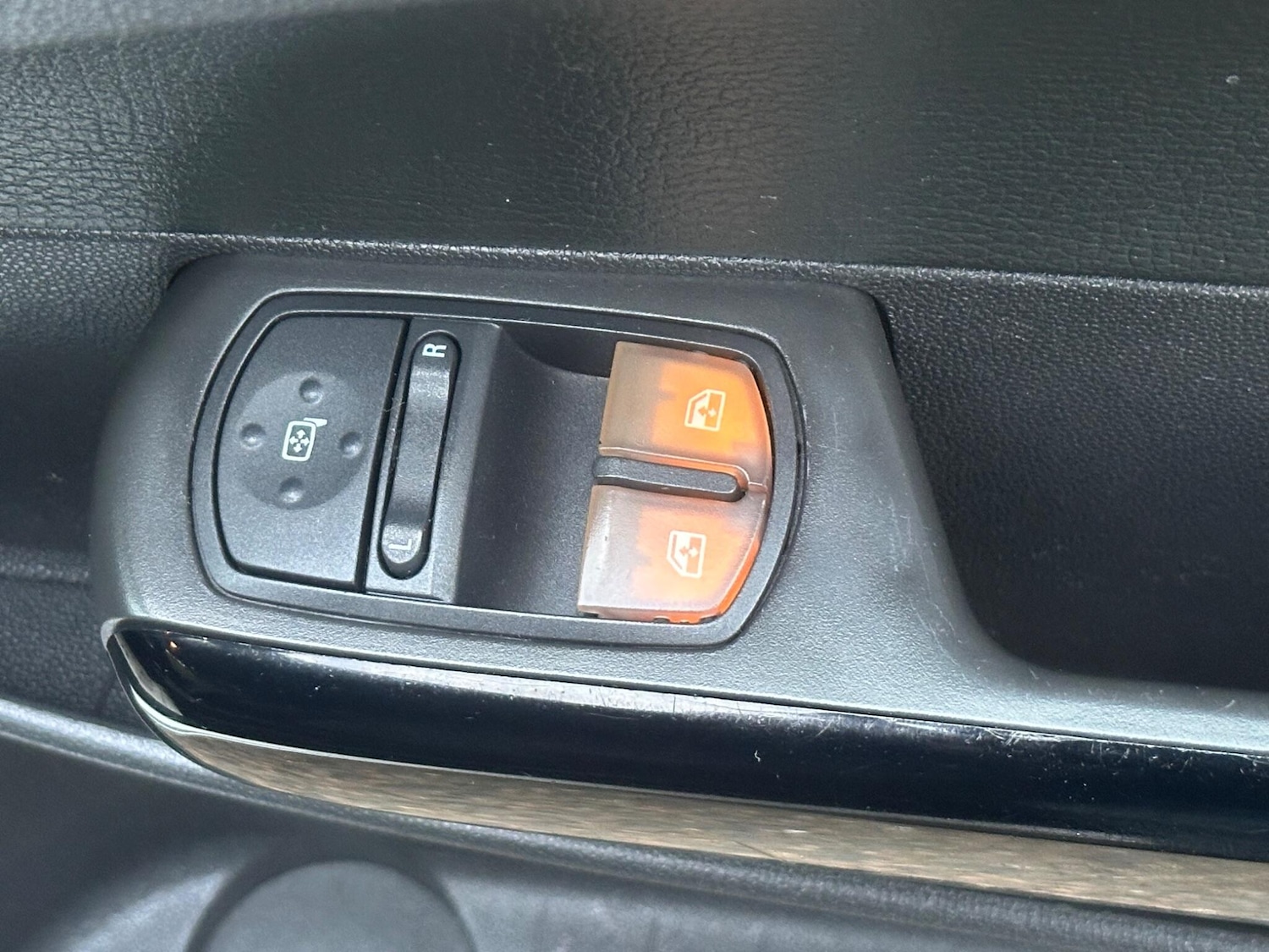 Used Vauxhall Corsa 2008 for sale - 76283441: Photo 10