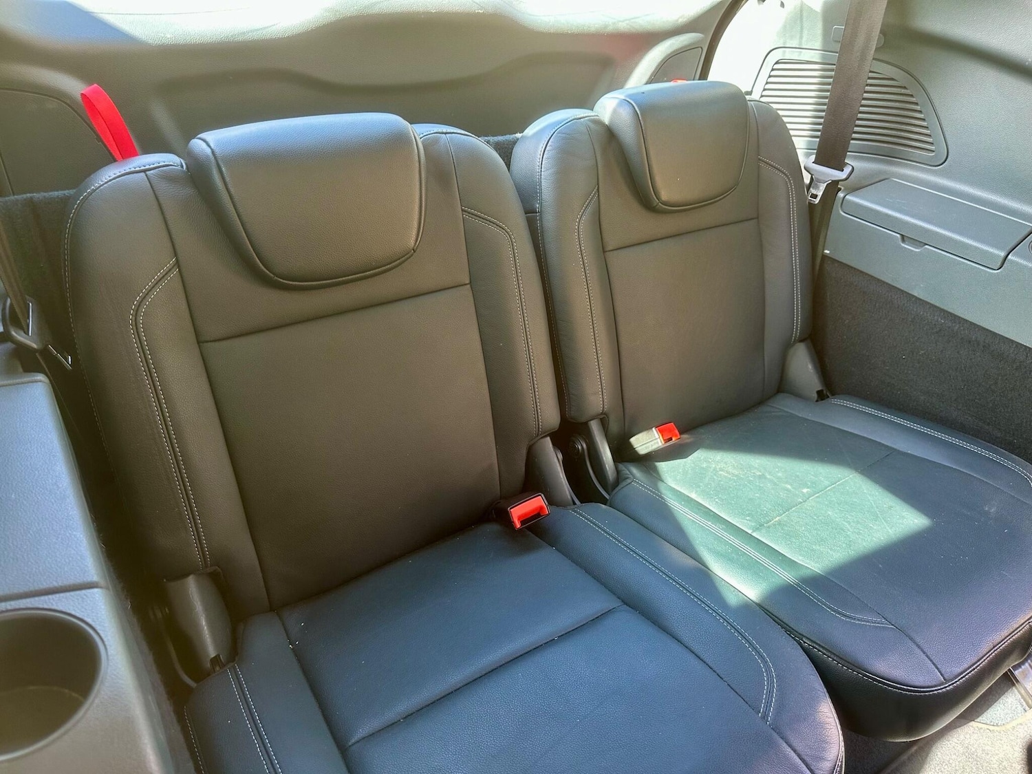 Used Ford Grand C-Max 2013 for sale - 76296128: Photo 12