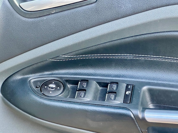 Used Ford Grand C-Max 2013 for sale - 76296128: Photo 21