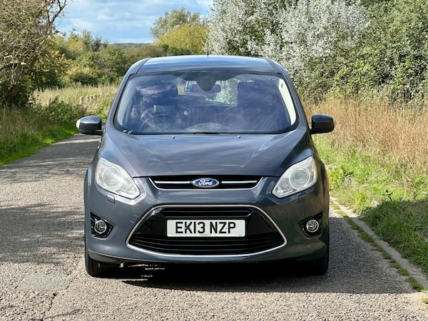Used Ford Grand C-Max 2013 for sale - 76296128: Photo 2
