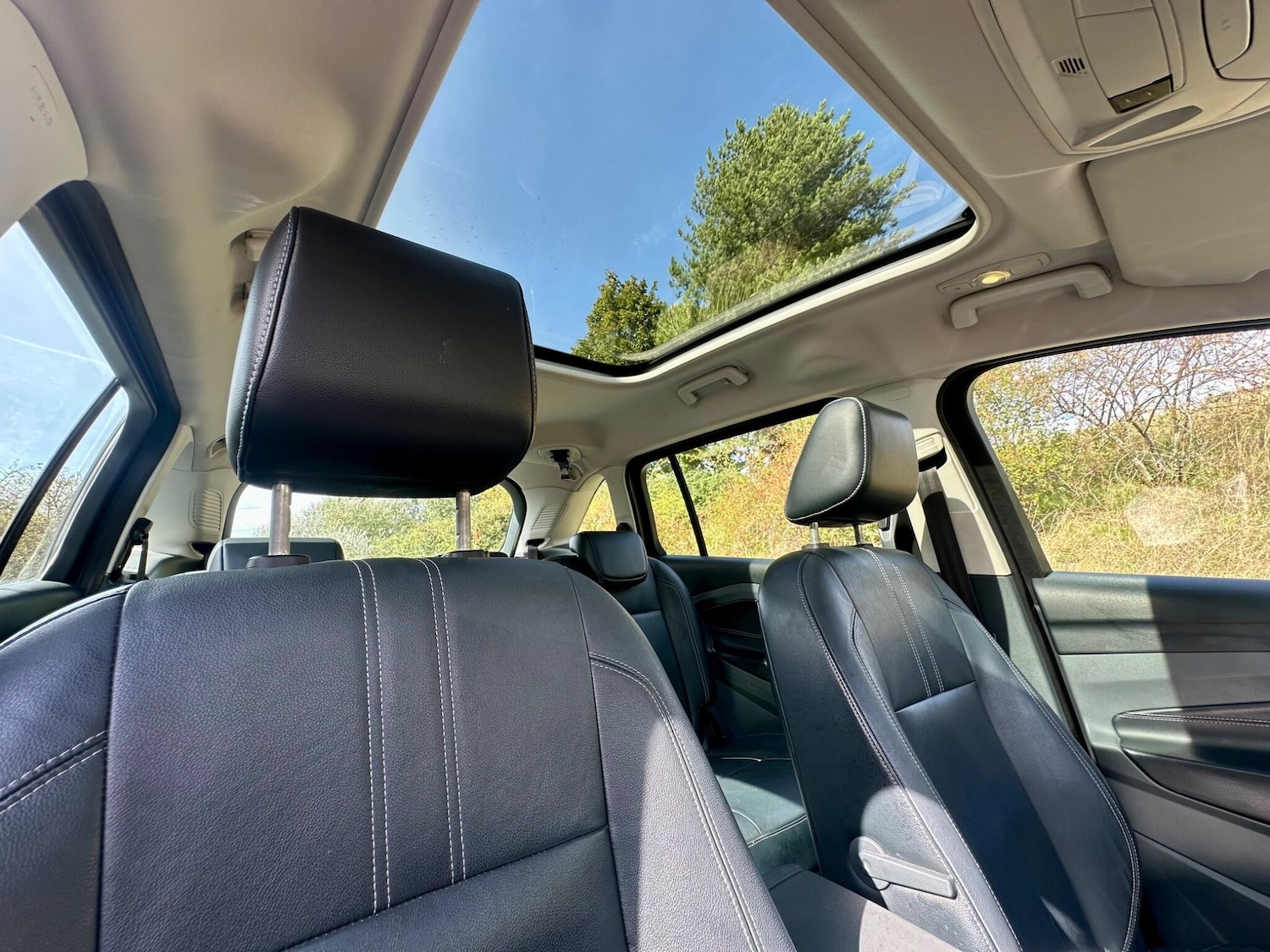 Used Ford Grand C-Max 2013 for sale - 76296128: Photo 3