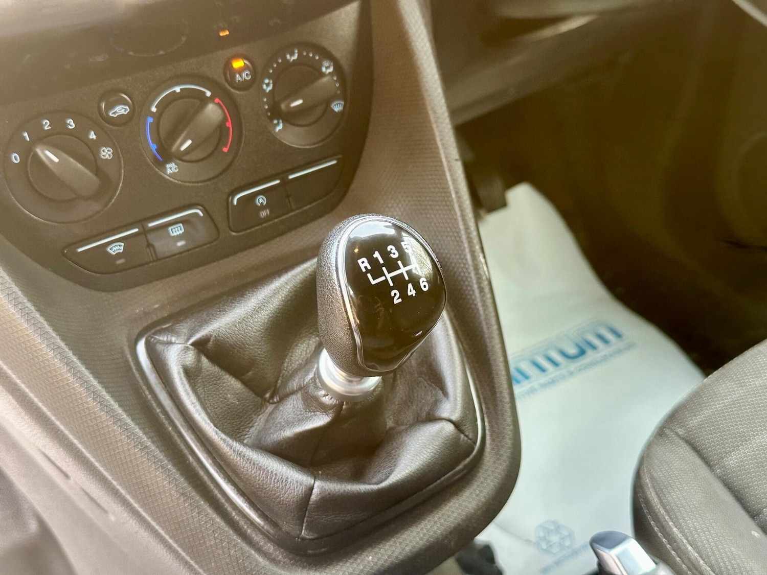 Used Ford Transit Connect 2018 for sale - 76991893: Photo 30