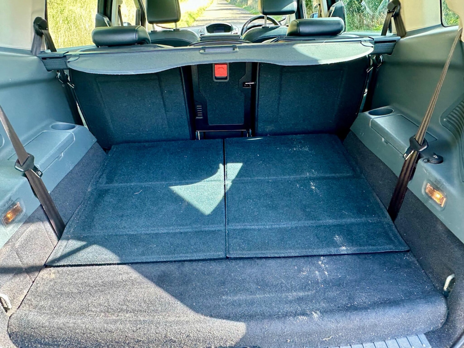 Used Ford Grand C-Max 2013 for sale - 76989217: Photo 11