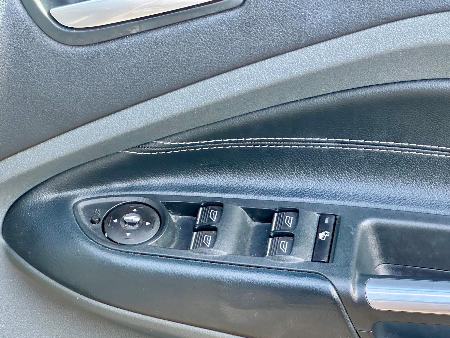 Used Ford Grand C-Max 2013 for sale - 76989217: Photo 21