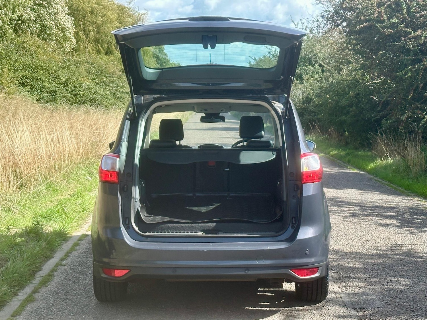 Used Ford Grand C-Max 2013 for sale - 76989217: Photo 8