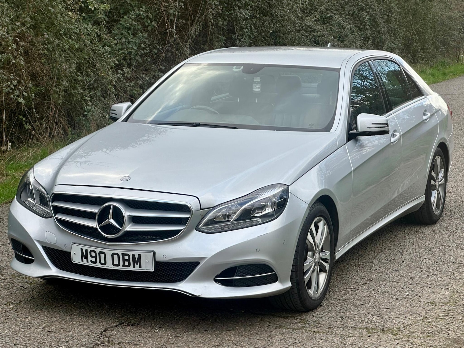 Used Mercedes-Benz E Class 2013 for sale - 77710049: Photo 3