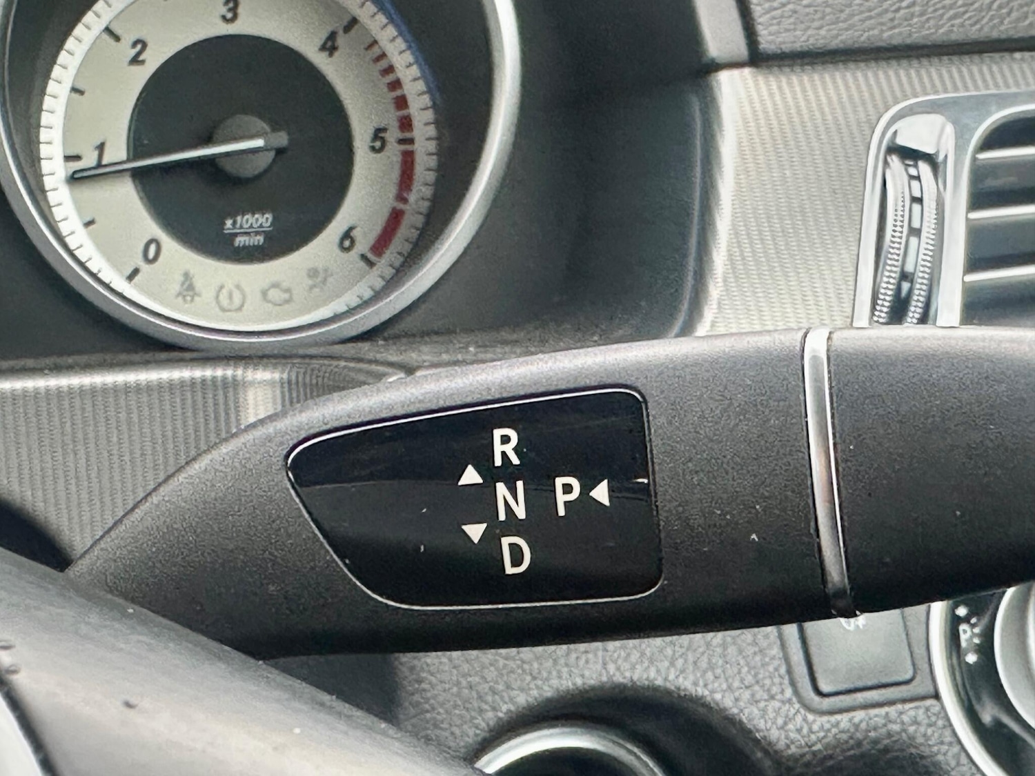 Used Mercedes-Benz E Class 2013 for sale - 77710049: Photo 32