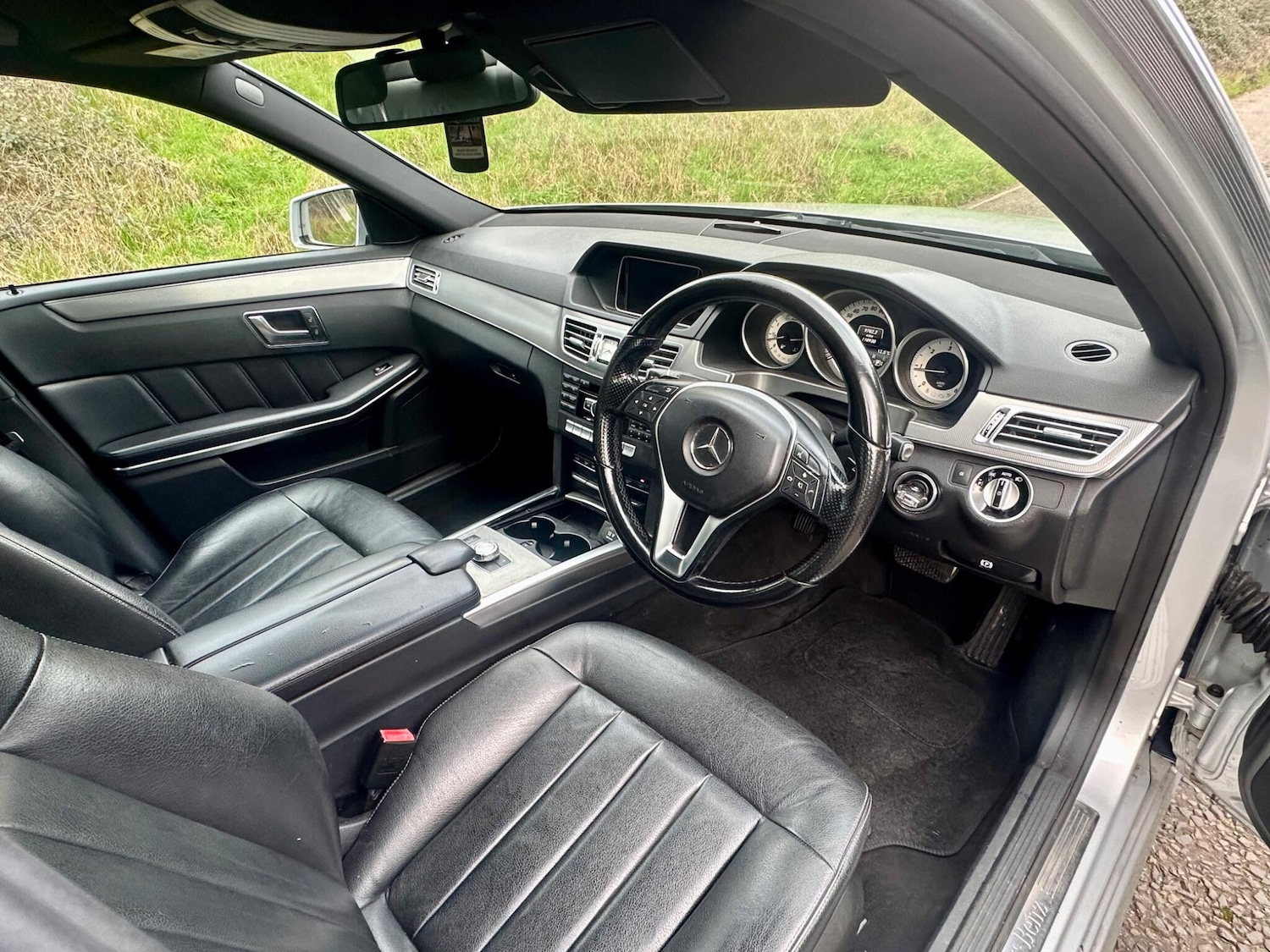 Used Mercedes-Benz E Class 2013 for sale - 77710049: Photo 8