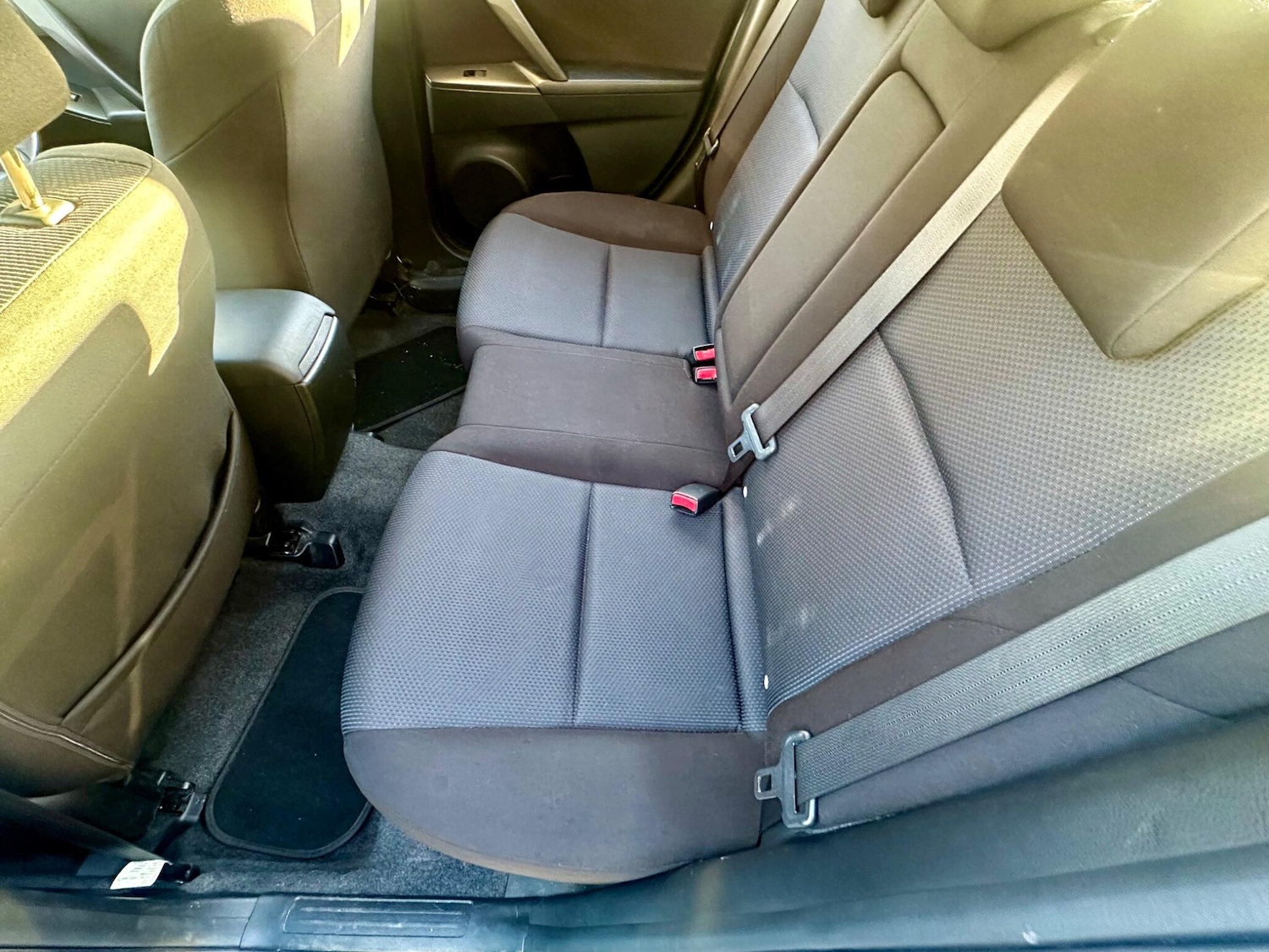 Used Mazda Mazda3 2010 for sale - 77939675: Photo 21