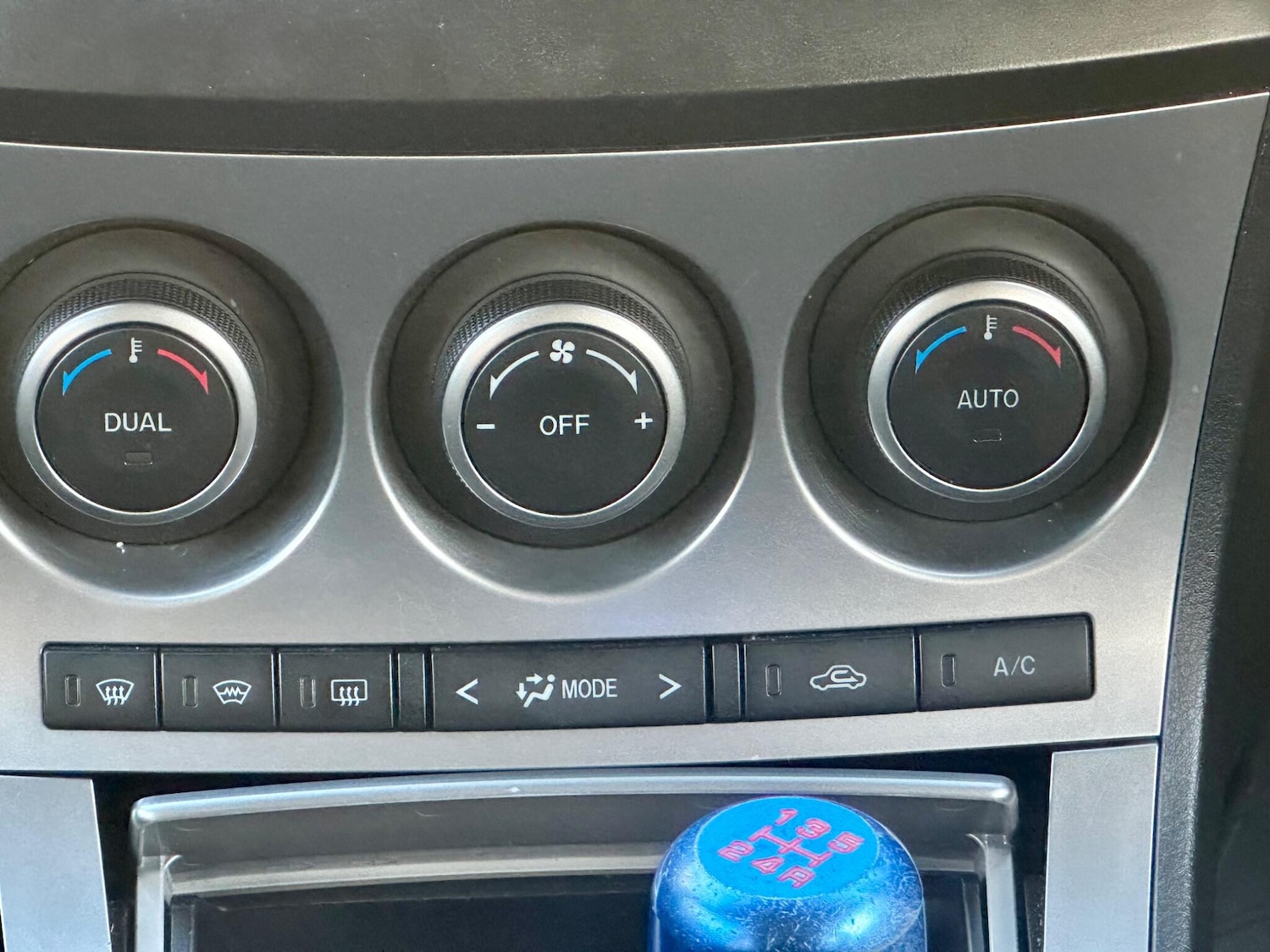 Used Mazda Mazda3 2010 for sale - 77939675: Photo 30