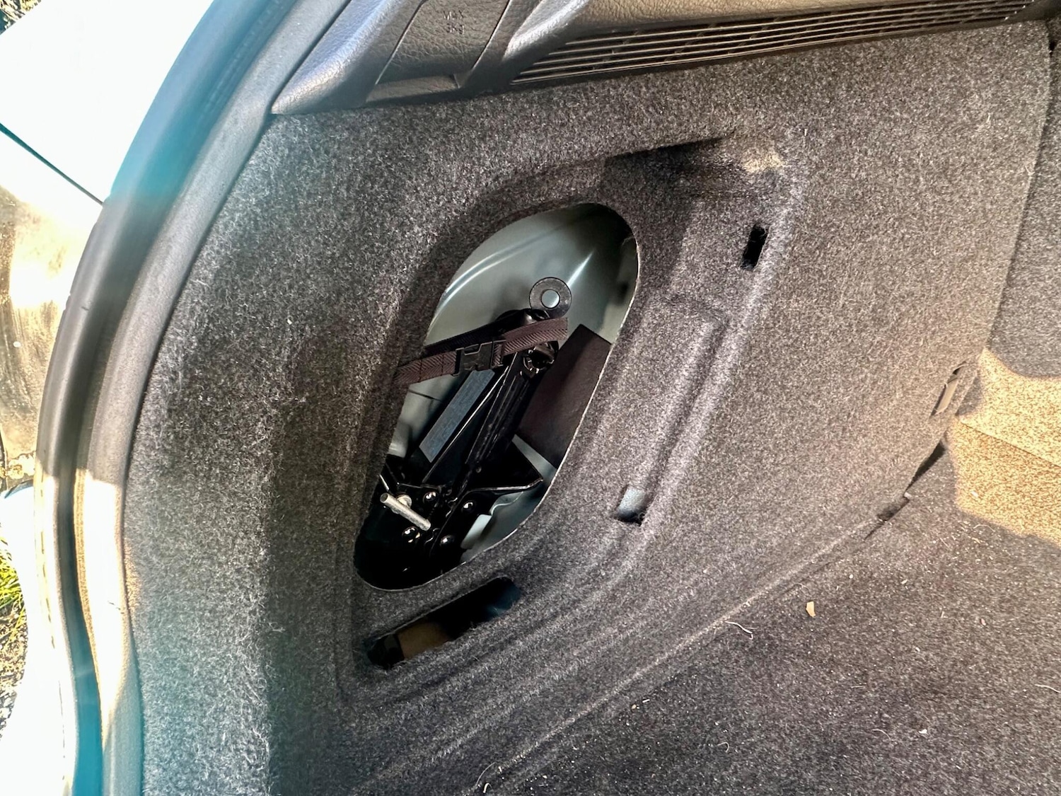 Used Mazda Mazda3 2010 for sale - 77939675: Photo 7