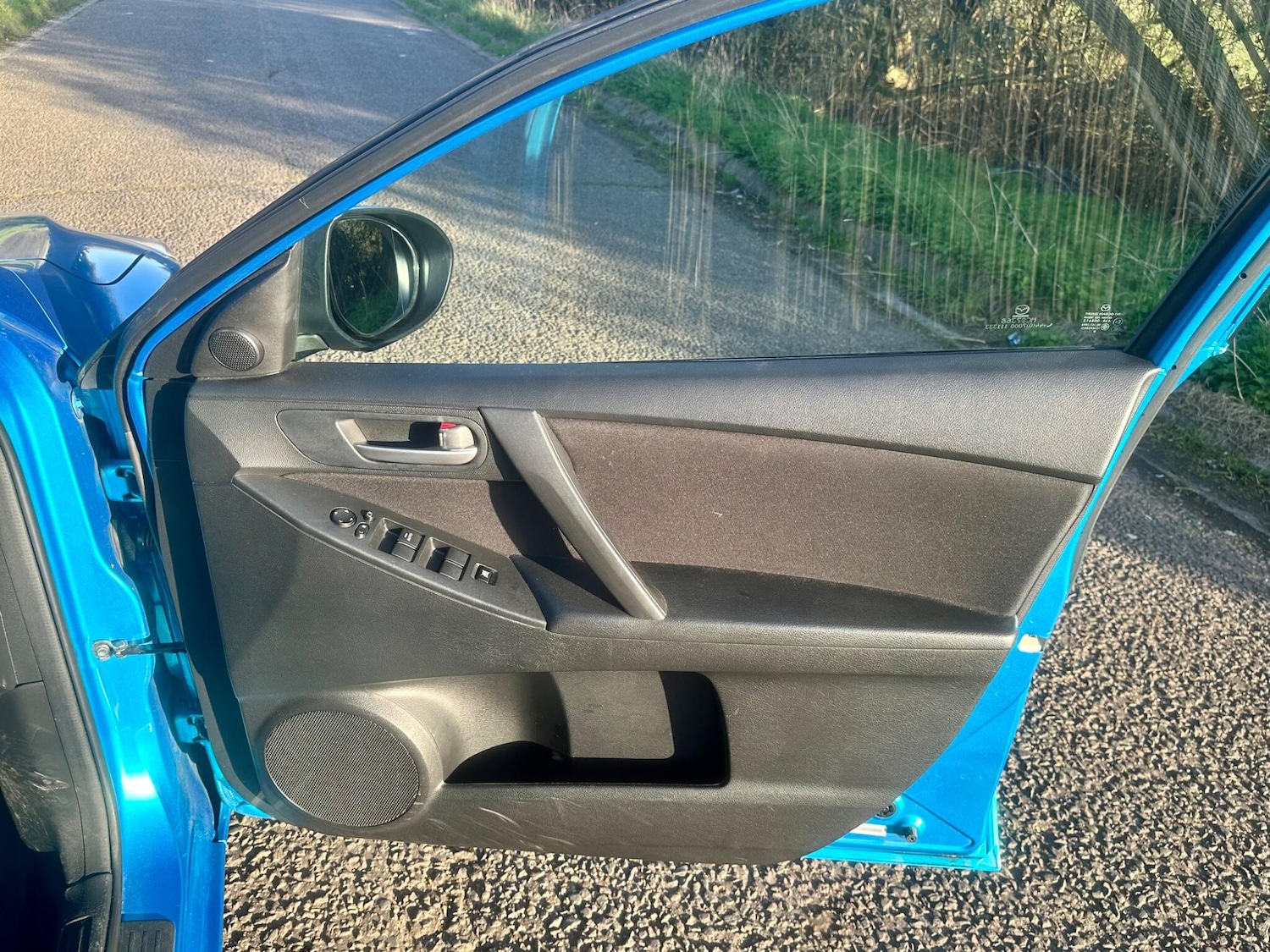 Used Mazda Mazda3 2010 for sale - 77939675: Photo 8