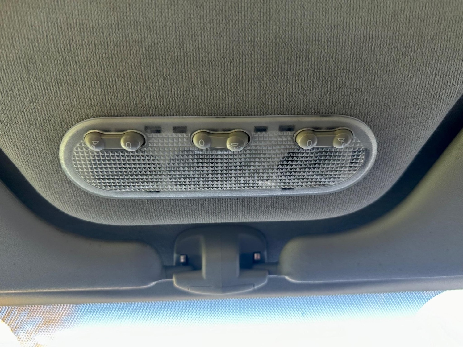 Used Renault Clio for sale - 76996213: Photo 27