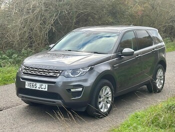 Used Land Rover Discovery Sport 2016 for sale - 76995770: Photo
