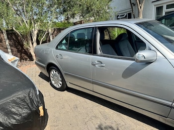 Used Mercedes-Benz E-Class 2002 for sale - 75565083: Photo