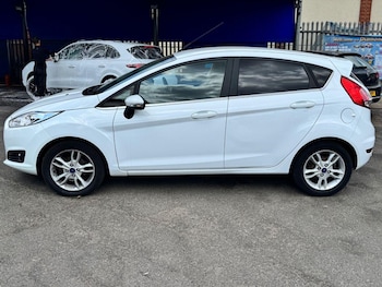 Used Ford Fiesta 2015 for sale - 79425982: Photo