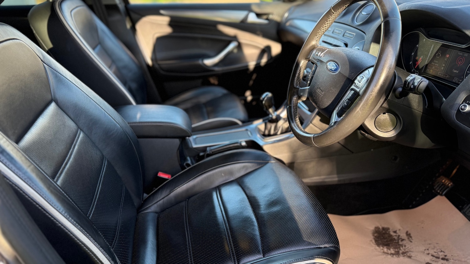 Used Ford Mondeo 2011 for sale - 76625149: Photo 10