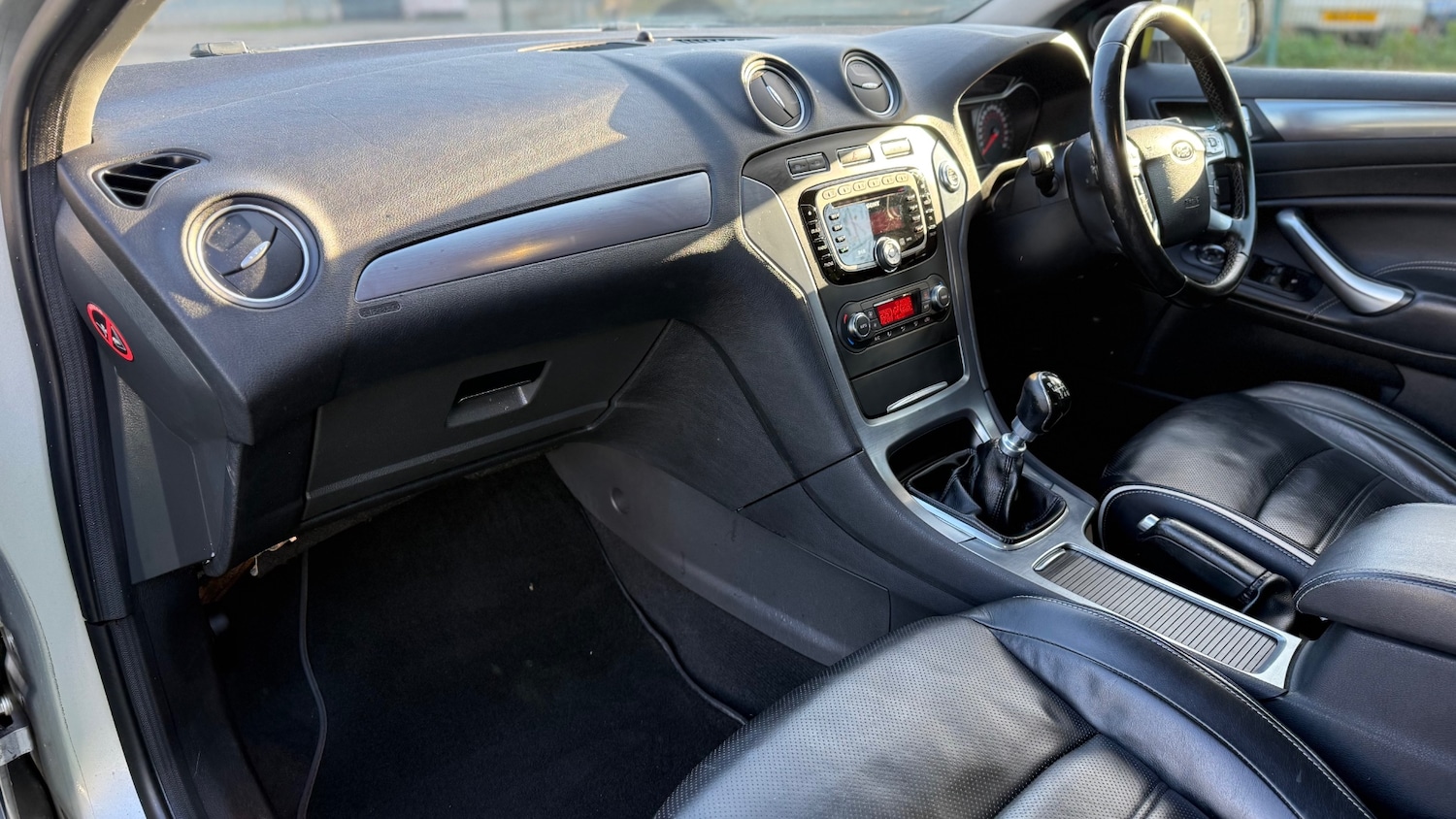 Used Ford Mondeo 2011 for sale - 76625149: Photo 15