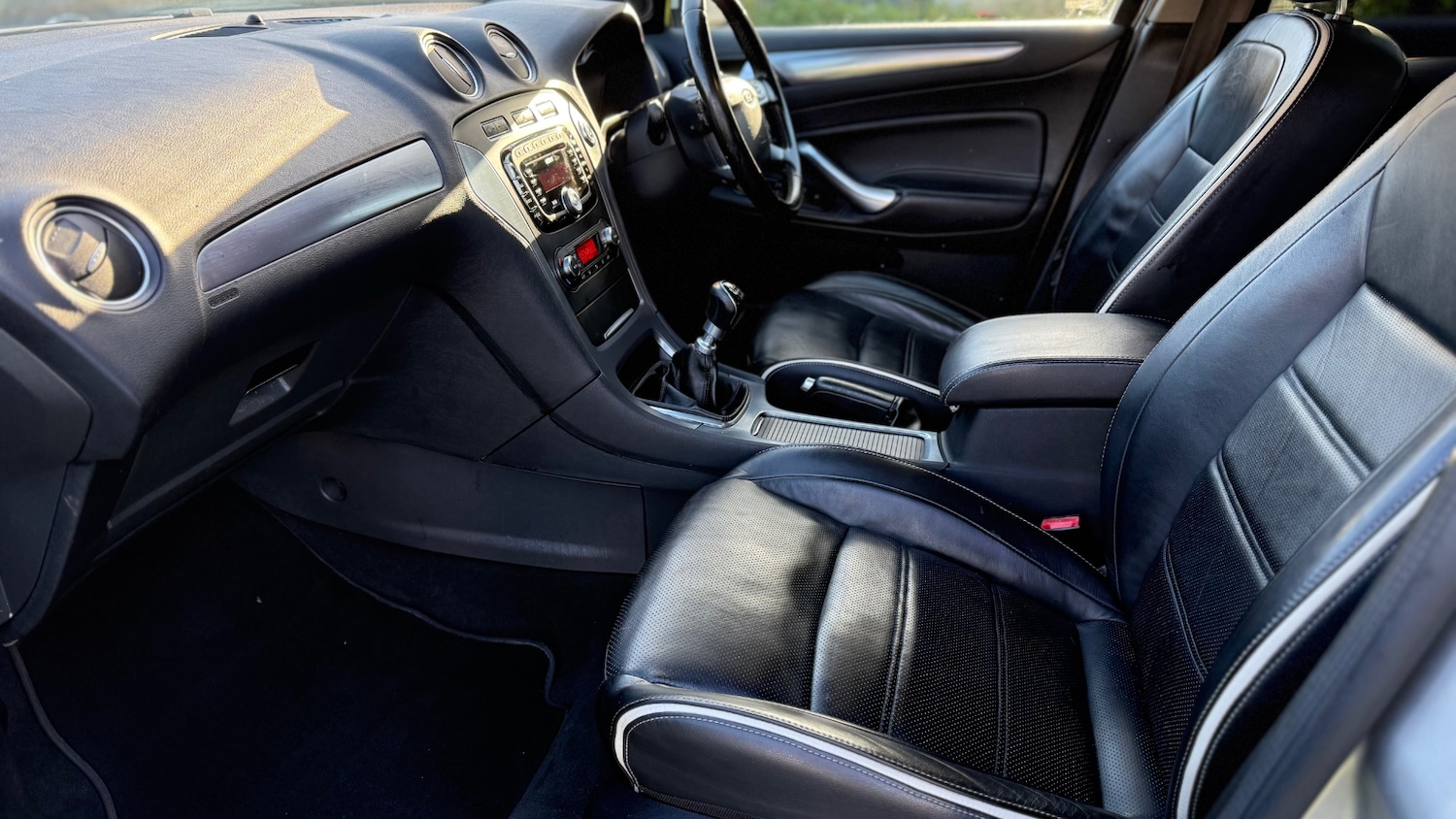 Used Ford Mondeo 2011 for sale - 76625149: Photo 16