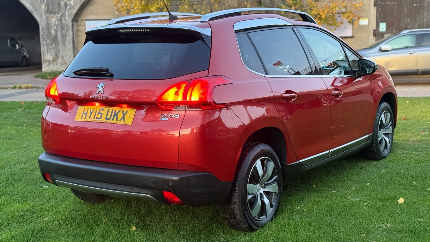 Used Peugeot 2008 2015 for sale - 76367053: Photo 3