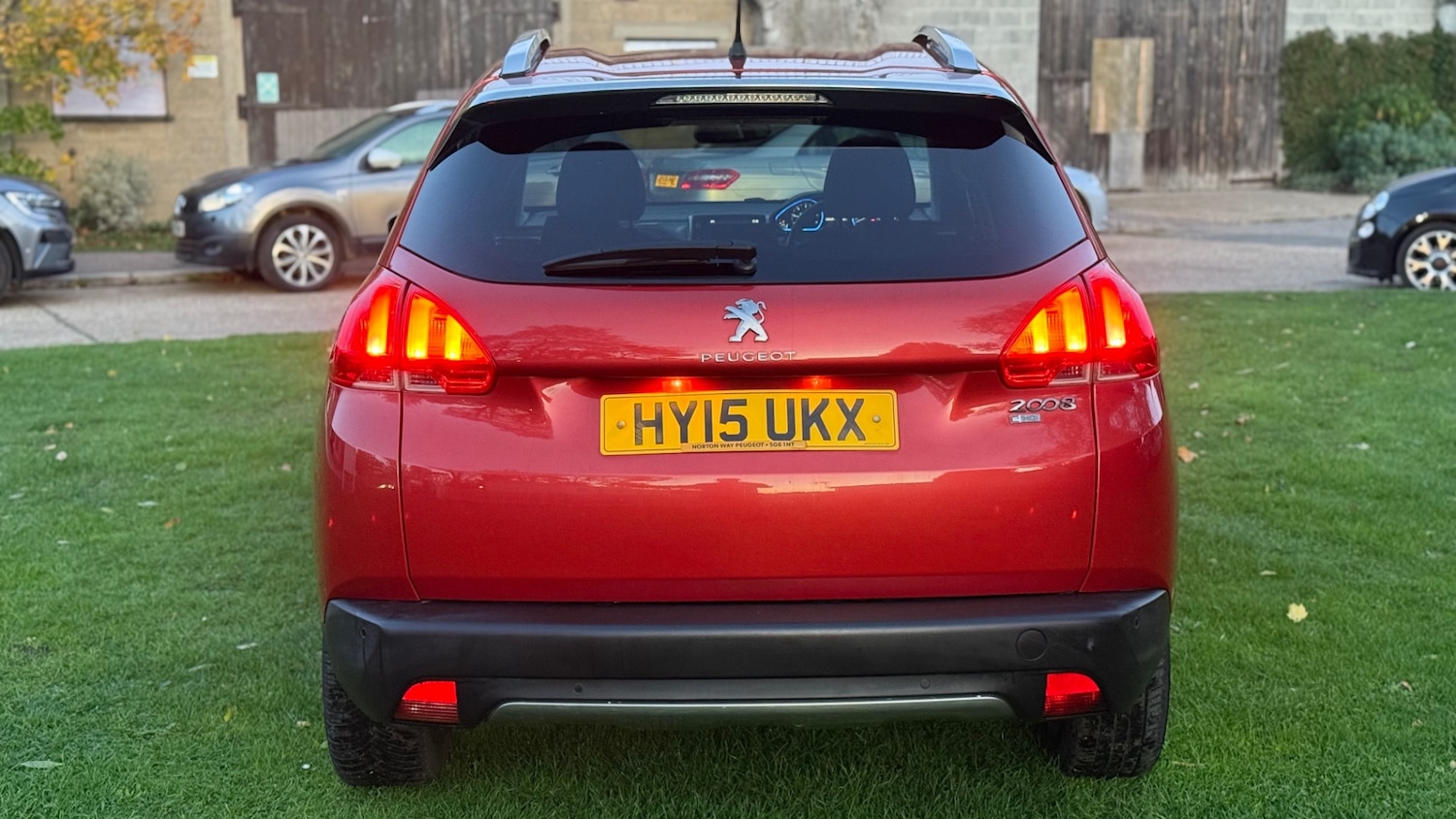 Used Peugeot 2008 2015 for sale - 76367053: Photo 4