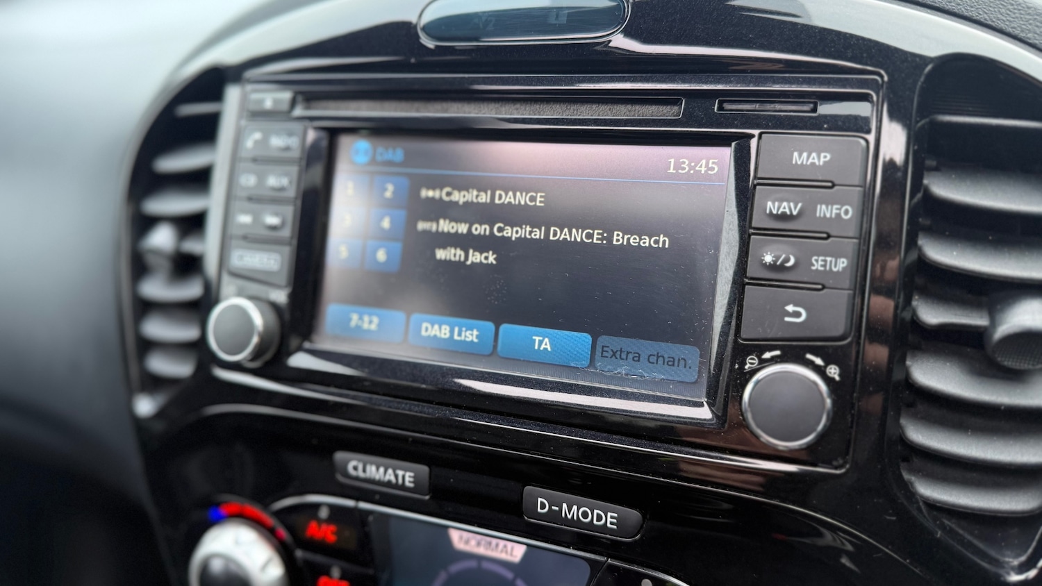 Used Nissan Juke 2014 for sale - 77113860: Photo 23