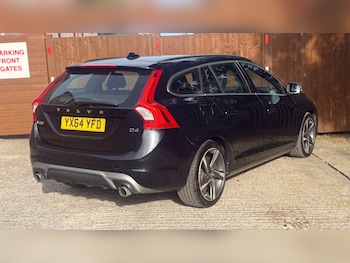 Used Volvo V60 2014 for sale - 78750793: Photo