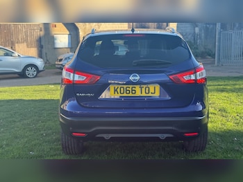 Used Nissan Qashqai 2017 for sale - 77706496: Photo