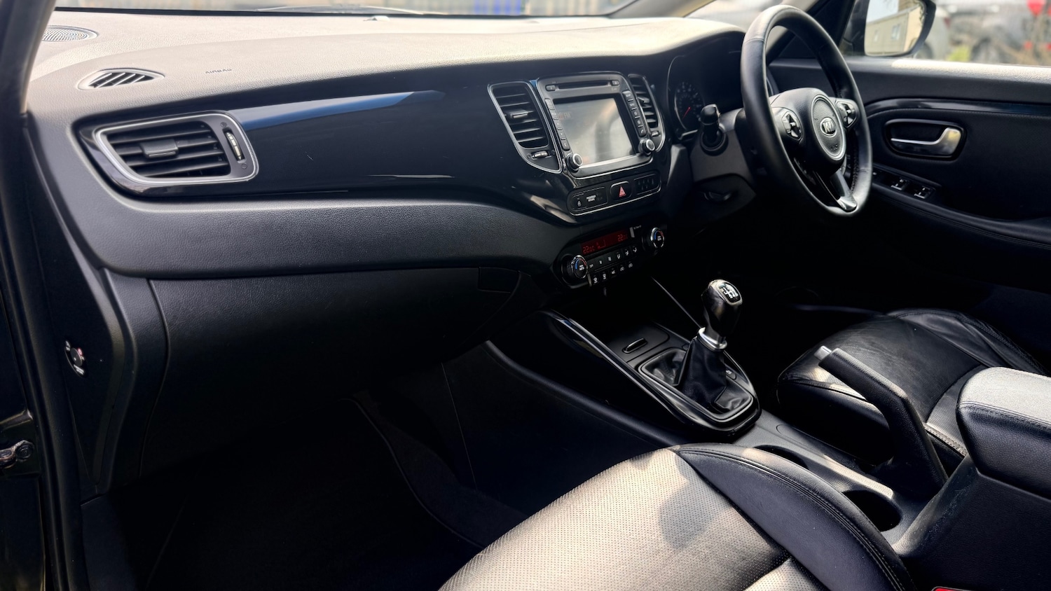 Used Kia Carens 2014 for sale - 77984136: Photo 17